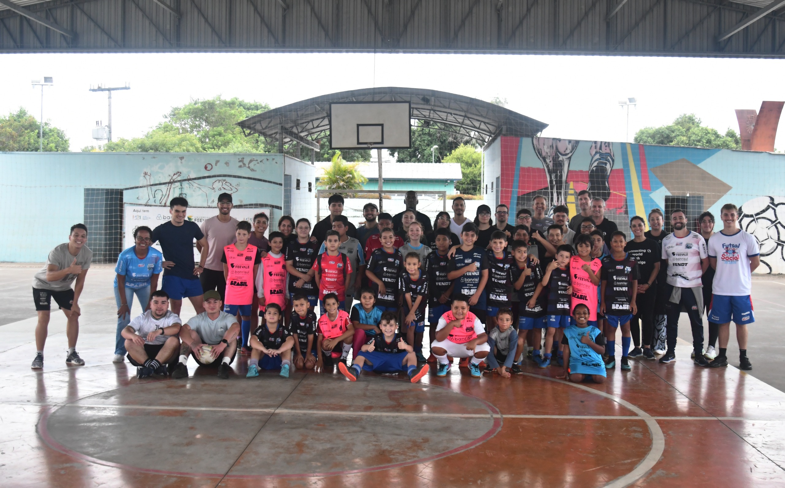 Futsal Social recebe visita de intercambistas chilenos