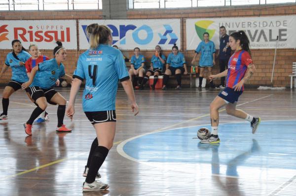 Equipes da UJR/Feevale/Banrisul vão estrear na Copa dos Campeões de Esteio