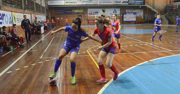 Feminino da UJR/Feevale/Banrisul decide vaga na final da Taça Farroupilha