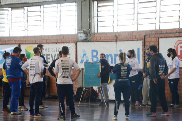 Futsal Social realiza capacitação com os colaboradores do projeto
