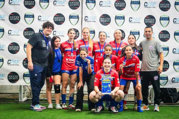 Sub-15 feminino da UJR/Feevale/Vero é campeão da Copa CPAF